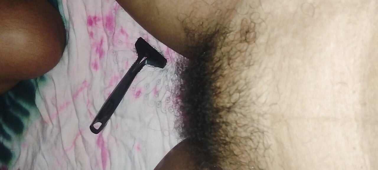 Bibi ki Baal banaya