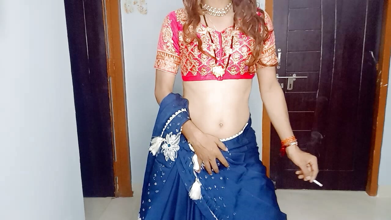 bhabhi ki pahani hu saree our bra panty ko pahan ke use chodne ka ehsaas kiya