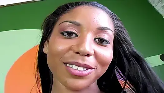 Manojob klasik layla monroe