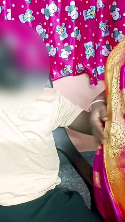 Housewife pleases correspondence and let him fuck for her stepson&#039;s delayed school fees.- tamil clear audio with moaning | Clip 1