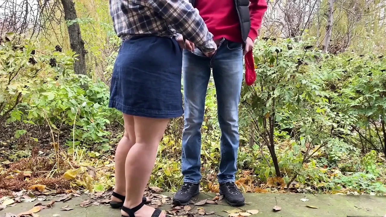 Mature Stepmother Attracts Stepson’s Attention
