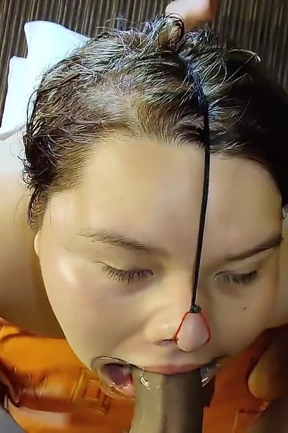 She Loves to Use My Cum as a Face Mask