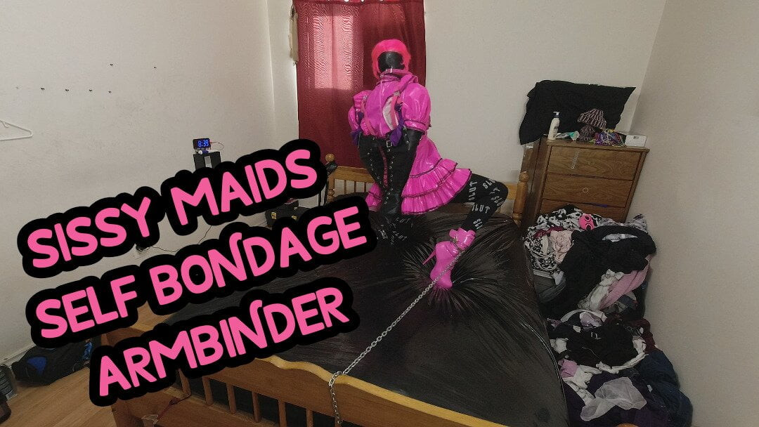 สาวใช้น้องสาวถูกมัดตัวเองด้วย armbinder และเข็มขัดพรหมจรรย์