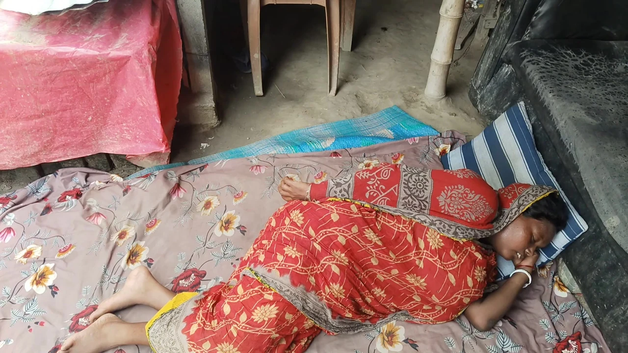 Housewife ki gand aur chut Main land Dala