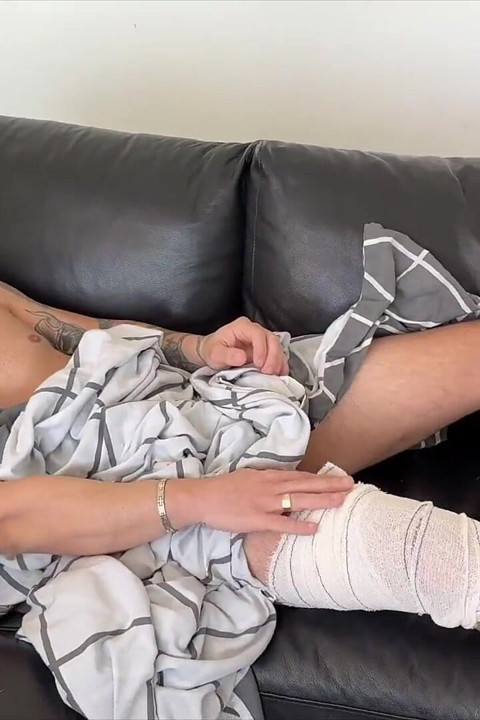 The Nurse Comes to Eat His Cock to Get Fucked!