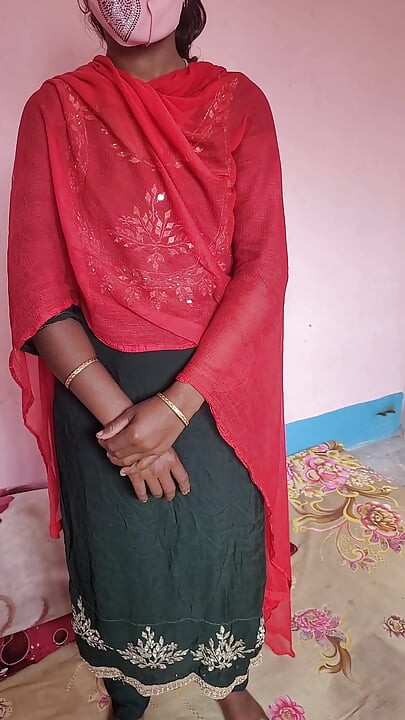 Bangladeshi sexy girl needs a sex partner. Who wants to be with this girl right now? This girl is very hot.