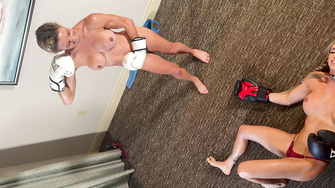 Mars Solo Vs Lora Cross in a Topless Boxing Match