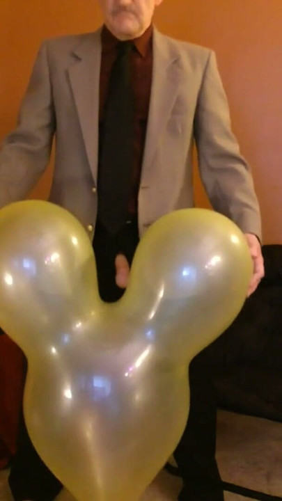 Balloonbanger 70) Mickey Mouse Balloon Pop and Shave. (Session ends in Video 71) | Clip 1
