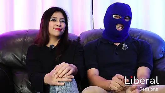 ISTRI LANGSING HOT DIENTOT DI GANGBANG, SUAMINYA HADIR