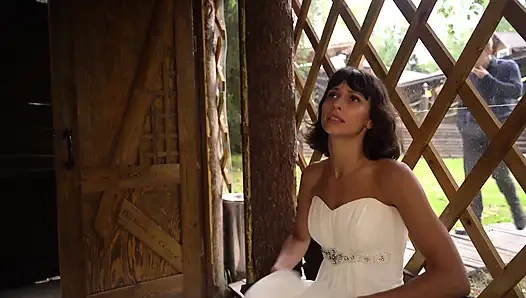 Lover Cumshot Inside Bride at Wedding