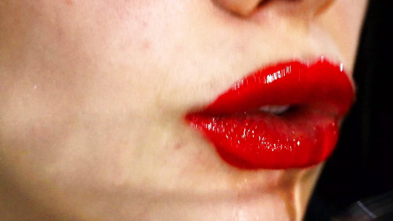 Red lips and a games with liquids and saliva! Milk and coffee! 4K -NO AUDIO-