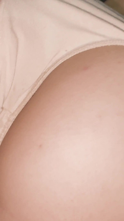 为我极度粗暴的肛交 - 继父第一次伸展我紧致的18个屁股（添加我免费裸体） | 短片 1