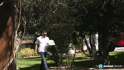 Sally D'angelo'dan, işte cyndi sinclair