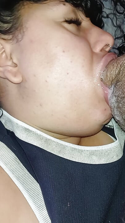 JODER, BURBUJEANDO Y FOLLANDO LA POLLA DE CUCKOLD CON SU MAMADA