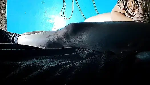 A blowjob before fucking a mature woman