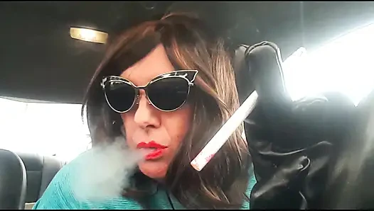 MRS. ROMAN SHOWING HER COCK STROKING SKILLS ON A DILDO WHILE SMOKING VS120s