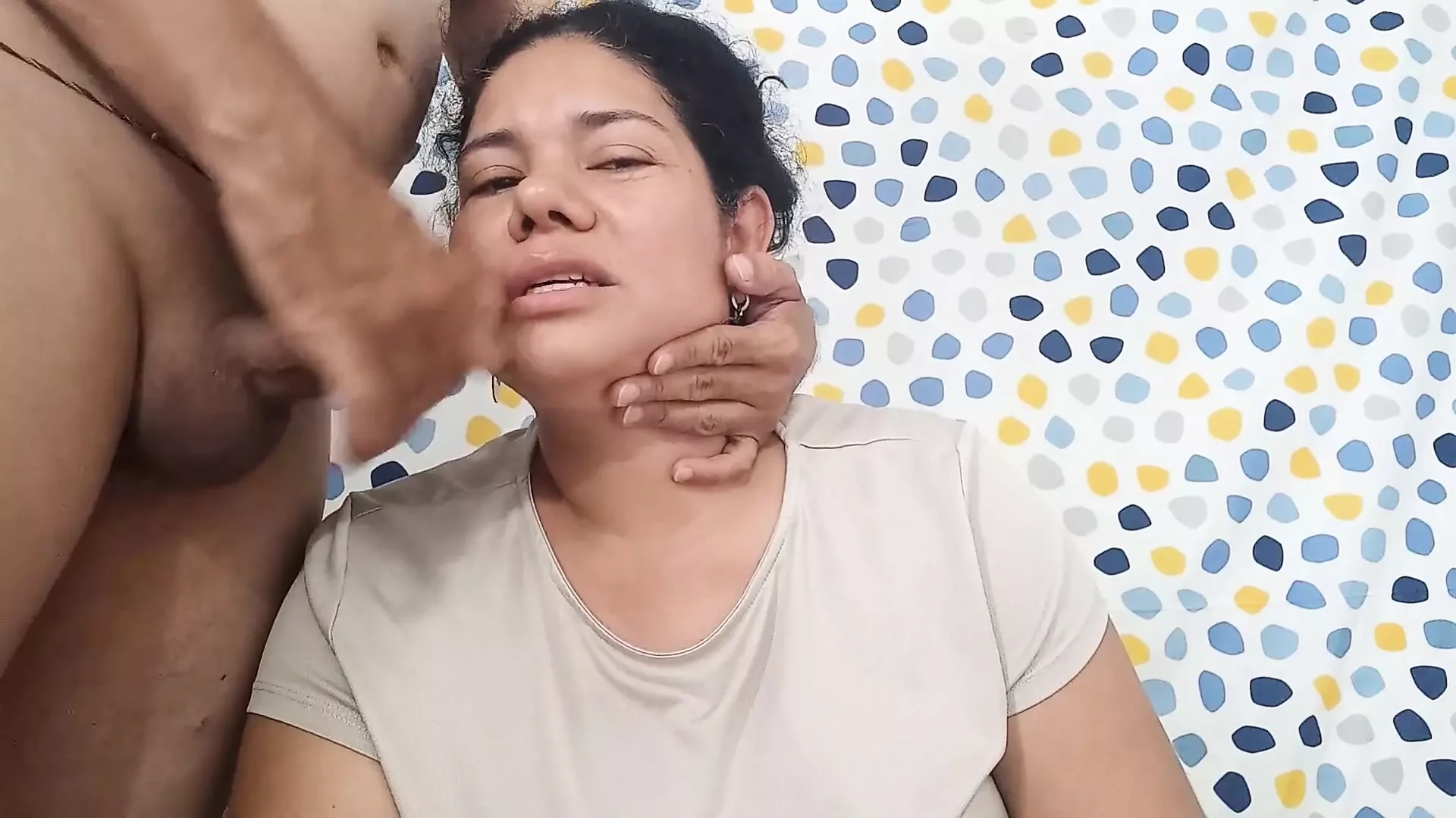 Bú với quần áo