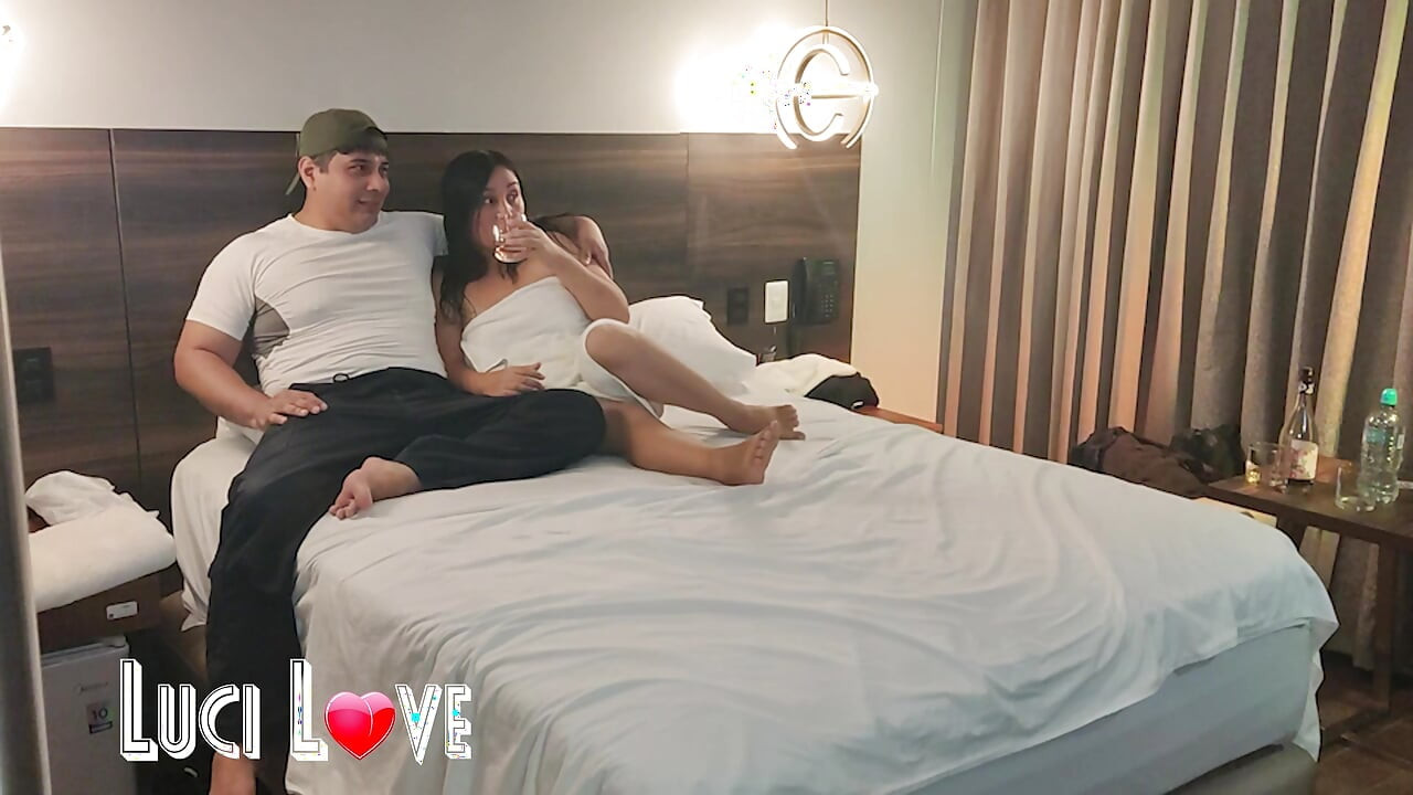บันทึกผัวชอบให้เมียมีชู้และสนุกกับการดู luciass กับชายอื่น