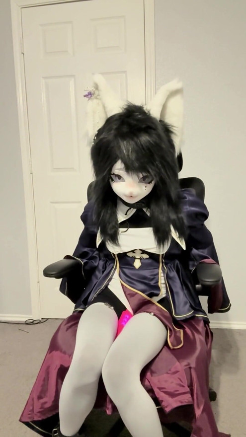 Furry Kigurumi Vibrating and Breathplay Collar | Clip 1