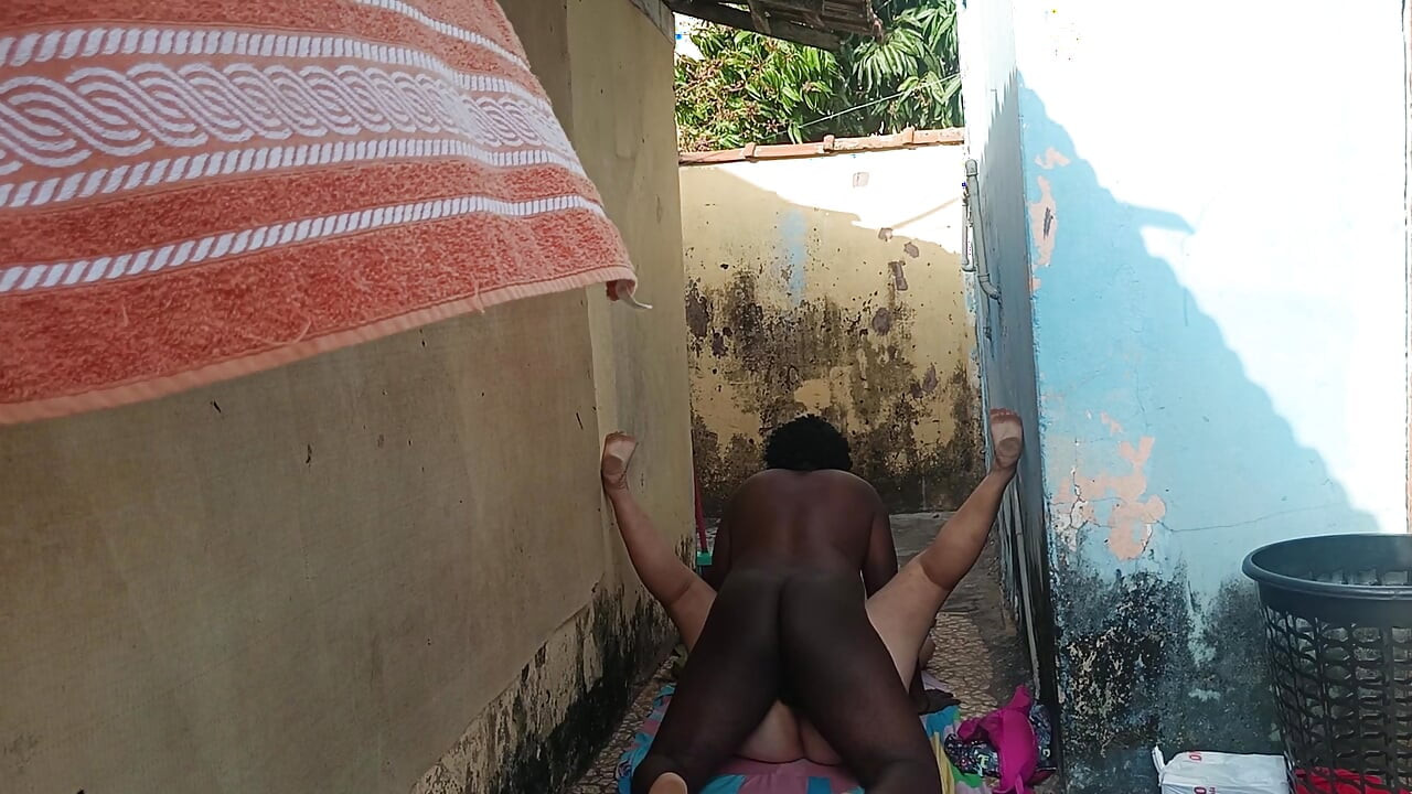 Pegando vizinho no corredo