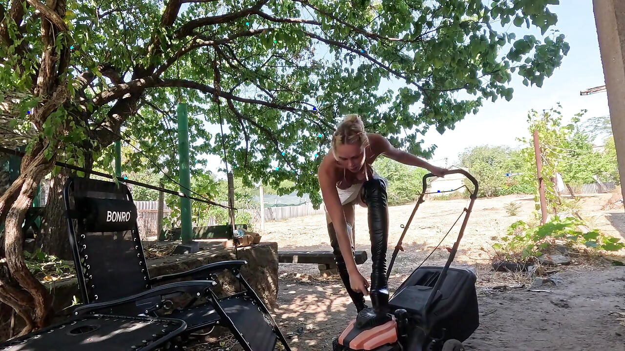 Cranking in Sexy Platform Shoes Lawn Mower & Car Wont Start