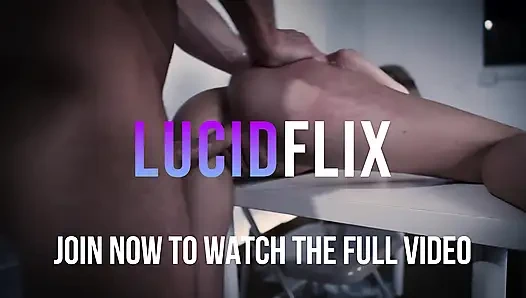 LUCIDFLIX Огонь с Angel Youngs