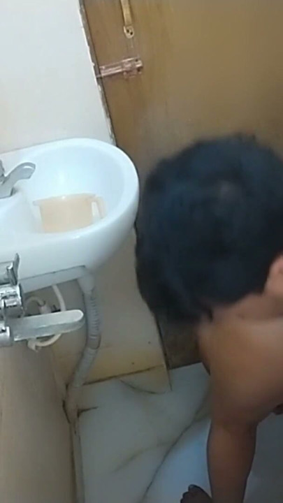 Stepmom and stepson dogy style sex in side a bathroom big boobs big ass big pussy hardcore sex romantic Indian stepmother | Clip 2