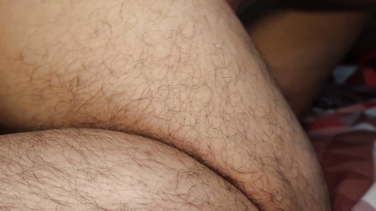 Adik tiriku dientot habis-habisan sama kontol besar dan brinjal!