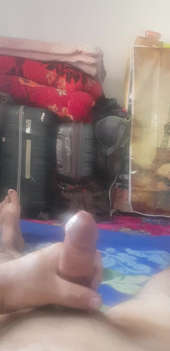 Big dick masturbates