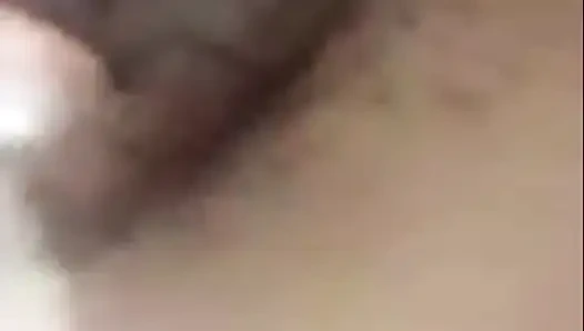 Stieftante Sanjay masturbiert zum stöhnen