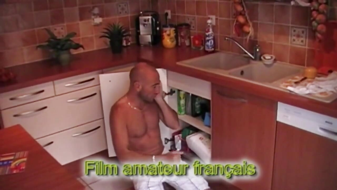 Fucked by the xxl black cok fo the plumbeer