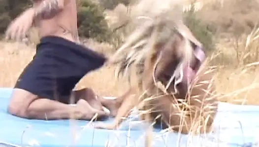 Perfektes französisches schätzchen, draußen gefickt