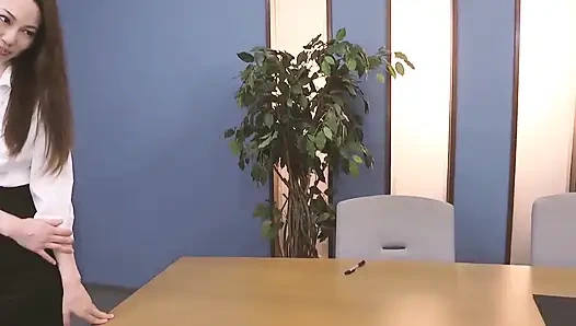 Nippon wunderschöne szenen-4_slim japanische sekretärin, die harten sex im büro mit einem kollegen hat