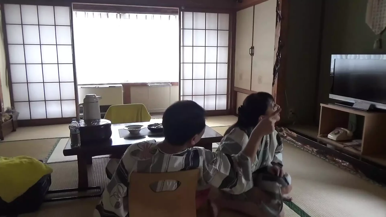 Obscene images captured by cameras in hot-spring 3