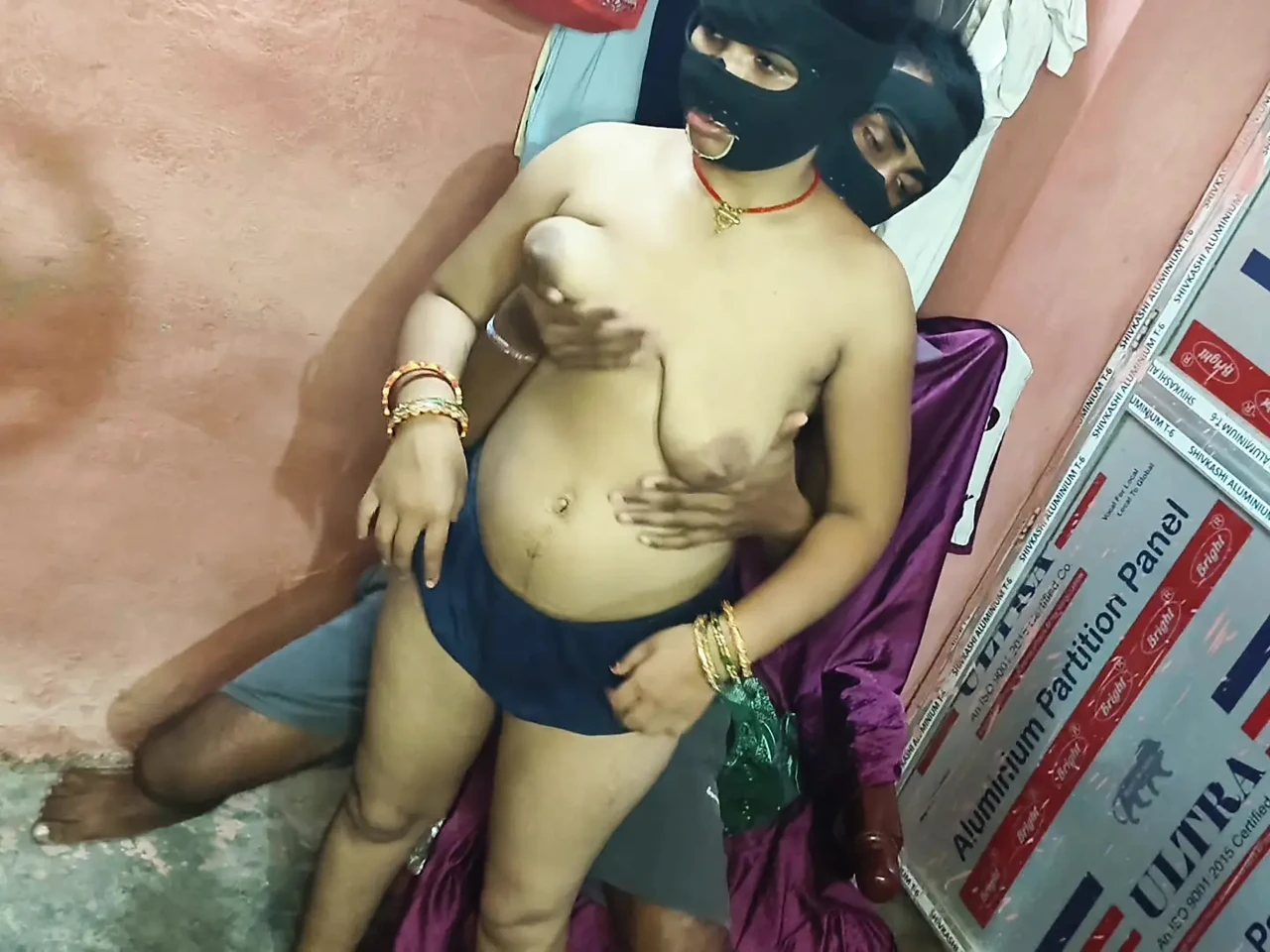 Bhabhi black saree me know when you are bhabhi ki hot figure and kisses