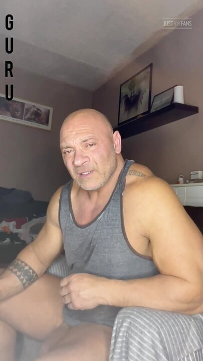 Razgovor, razgovor nakon. Gospodin Guru, bodybuilder kod kuće