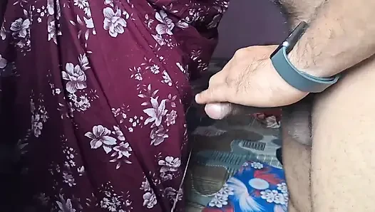 Stiefschwester fickt mit mir im indischen desi-stil