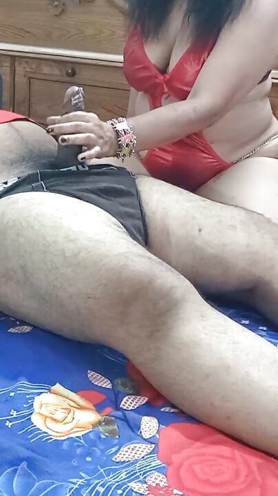 Romantic Desi xxx video of an influencer delhi couple
