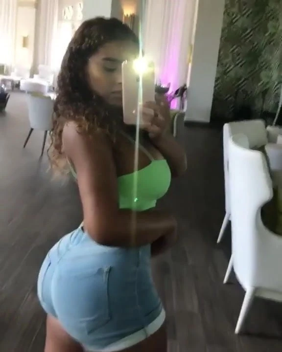 Great ass - Giselle Lynette