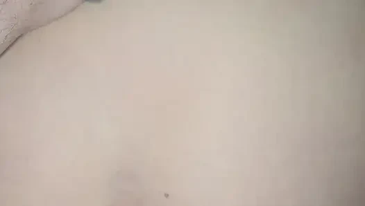 Dia ejakulasi di memekku dan aku kentut air maninya dari .e