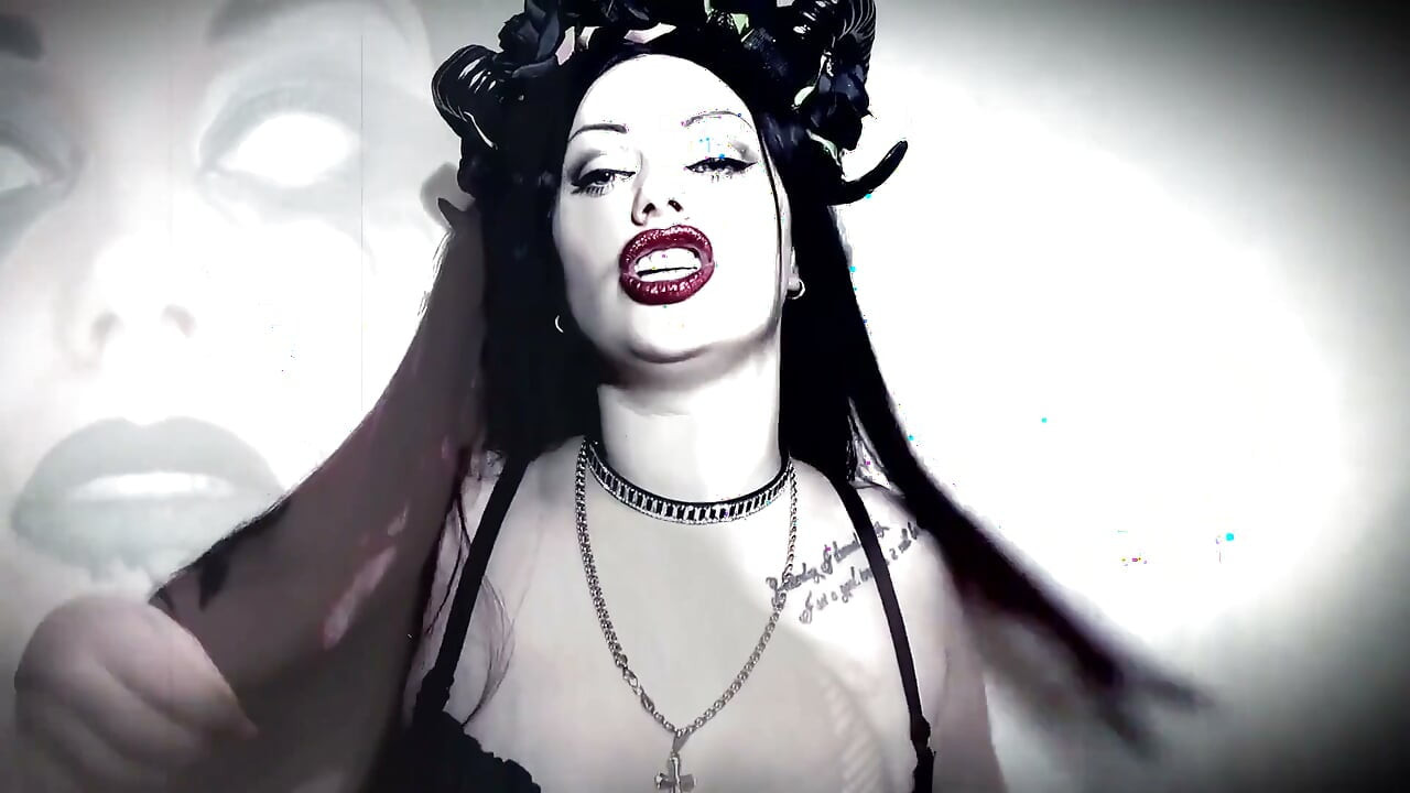 My Seductive Lips - Is a Door to Hell! Devour Fetish!