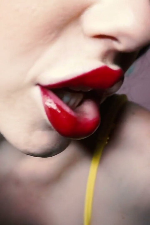 Belles Big Red Lips