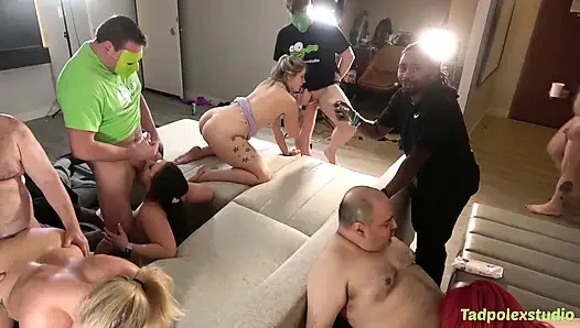 Pesta seks kompetisi crot sperma