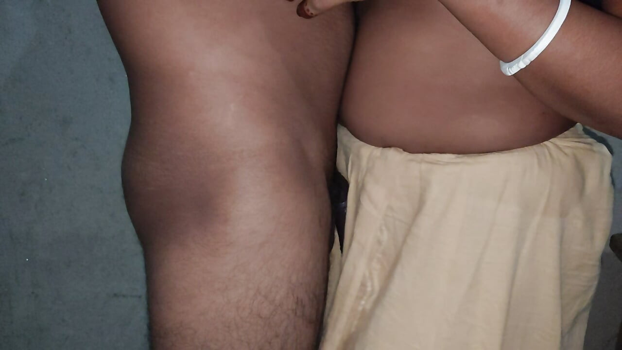 なぜ私のパンティを盗むの...義理の兄さん?