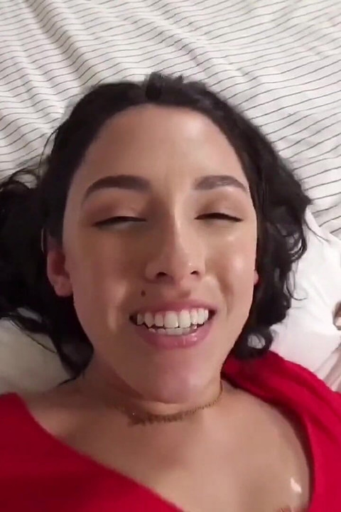 Good Dick Makes Selena Squirt