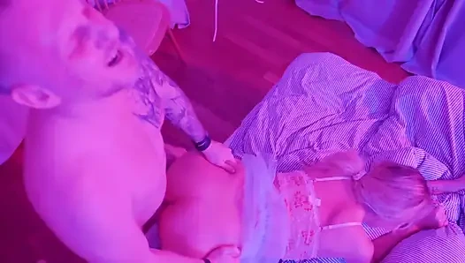 Hard in Berlin dan penggemar merekam kami dengan gaya gonzo