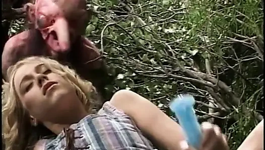 Big Pussy Blonde Chick Outside Hardcore Slammed by Long Nose Creature