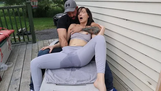 Romantic Outdoor Squirting in Yoga pants - with Jess & Tony