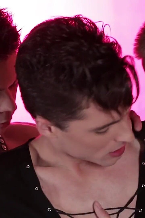Guardi, Reed and Castle in threesome gay trouble