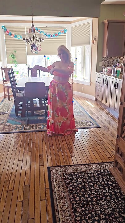 Mommys ONLYFAN BIG TIT Voyeur Wife Compilation Freeview